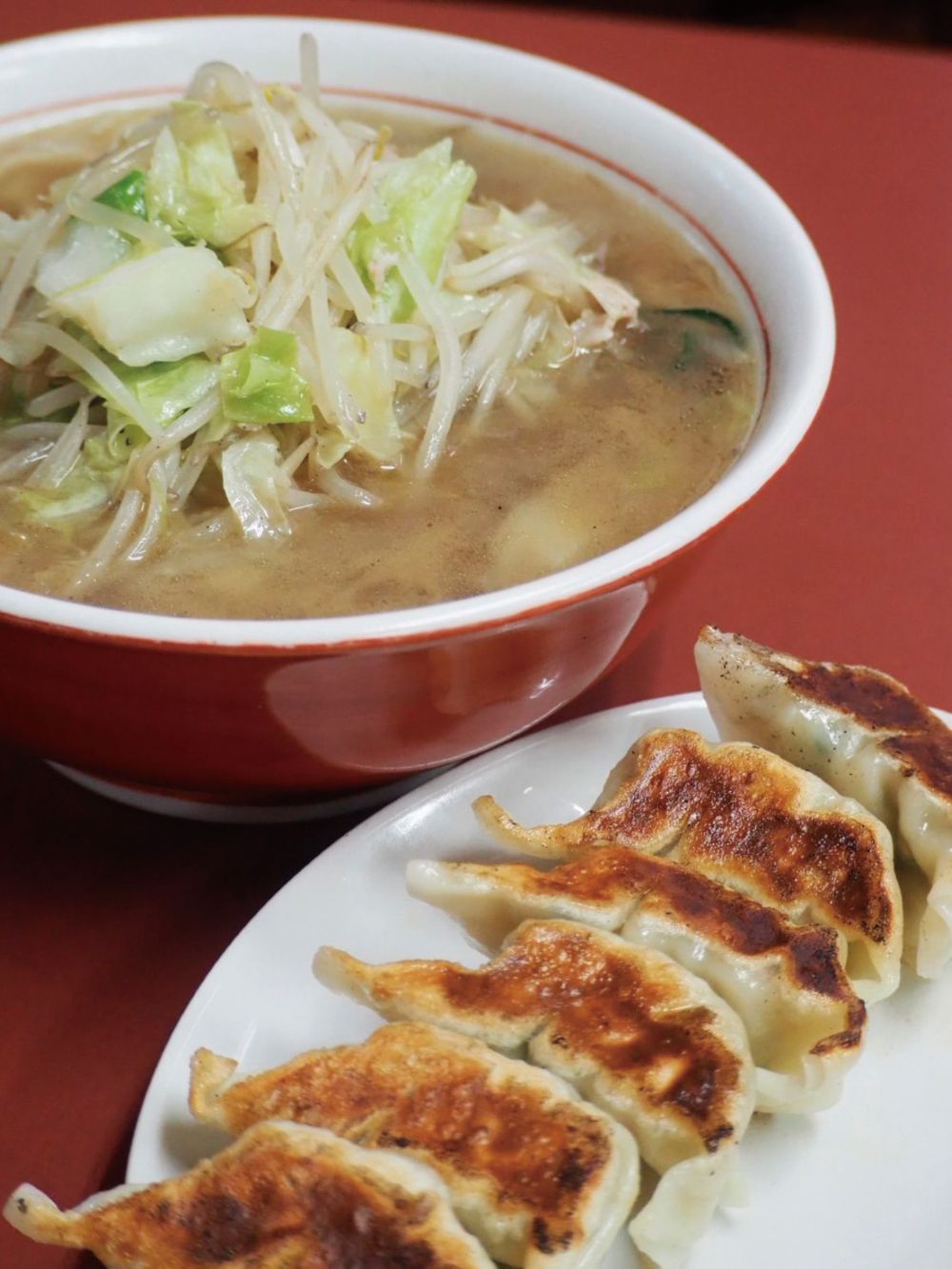 02 Chinese restaurant “Tairiku”